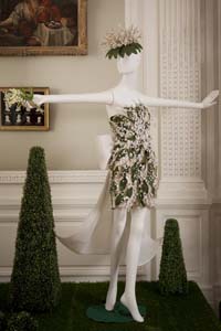 A "Muget" dress by Hubert de Givenchy from Palais Galliera.